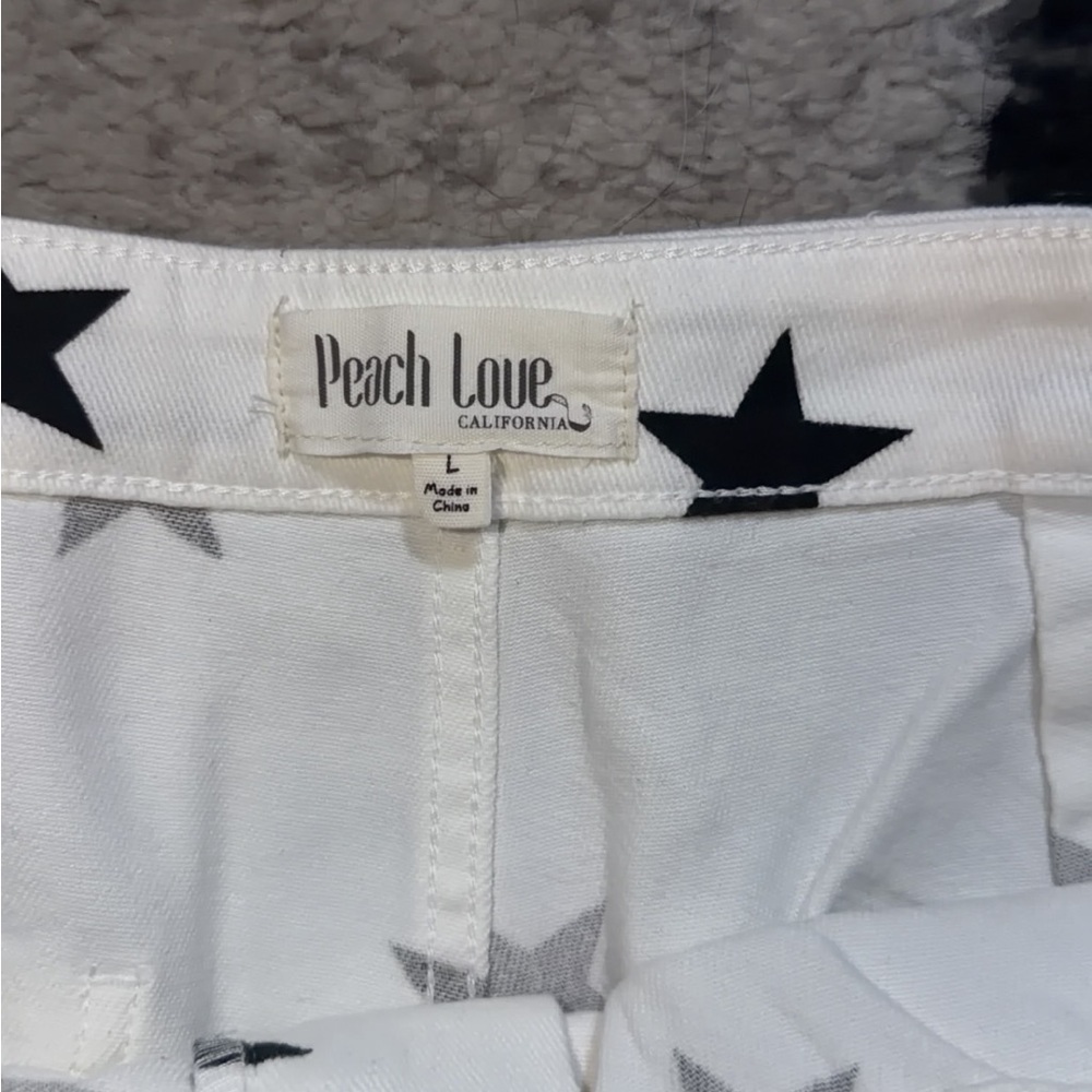 Peach Love California White Pants with Black Stars - Picture 3 of 3